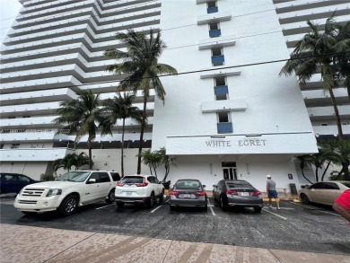 Beach Condo Off Market in Fort  Lauderdale, Florida