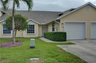 Beach Townhome/Townhouse Active Under Contract in Vero Beach, Florida