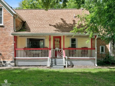 Beach Home For Sale in Lexington, Michigan