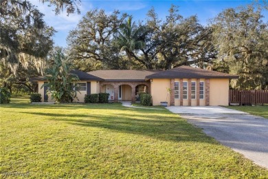 Beach Home For Sale in Fort Myers, Florida