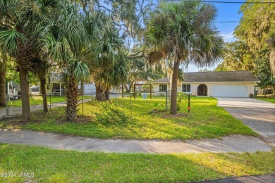 Beach Home For Sale in Port Royal, South Carolina