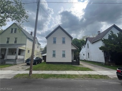 Beach Home For Sale in Cleveland, Ohio