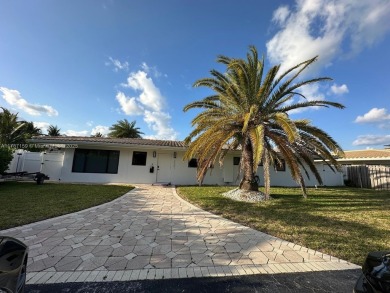 Beach Home For Sale in Lighthouse Point, Florida