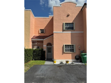 Beach Townhome/Townhouse For Sale in Miami, Florida