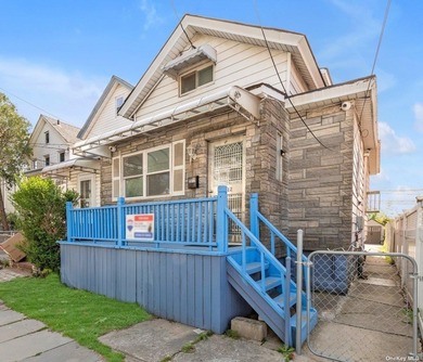 Beach Home Sale Pending in College Point, New York