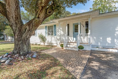 Beach Home Sale Pending in Fort Walton Beach, Florida