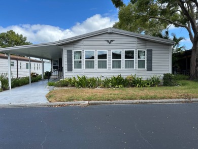 Beach Home For Sale in Palm Harbor, Florida