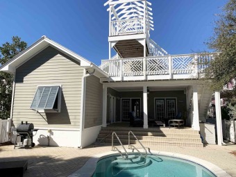 Sugar Sand Beach House, Private Pool, 3 br, Sleeps 8 - Beach Vacation Rentals in Seagrove Beach, Florida on Beachhouse.com