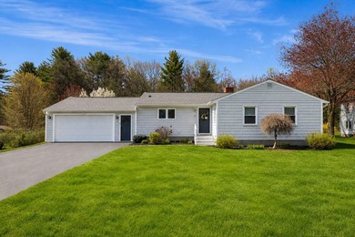 Beach Home For Sale in North Hampton, New Hampshire