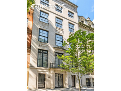 Beach Home For Sale in New York, New York