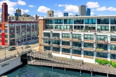 Beach Condo For Sale in Milwaukee, Wisconsin