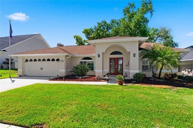Beach Home Sale Pending in Palm Harbor, Florida