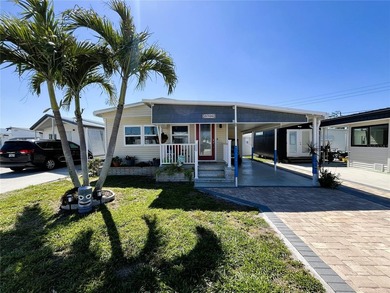 Beach Home For Sale in Bradenton, Florida