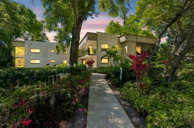 Beach Condo For Sale in Palm Harbor, Florida