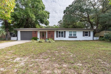 Beach Home Sale Pending in Fort Walton Beach, Florida