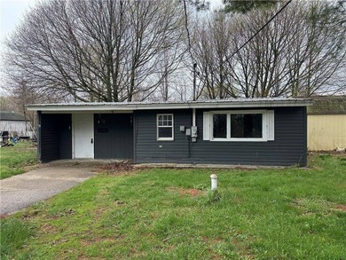 Beach Home For Sale in Oswego, New York