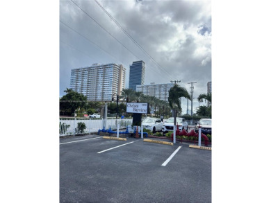 Beach Condo For Sale in Hallandale Beach, Florida