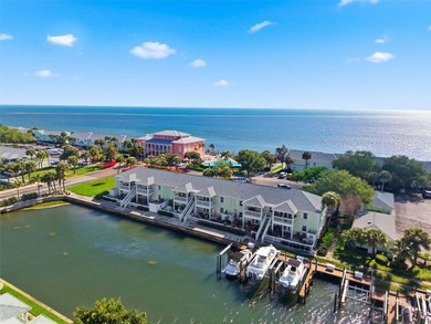 Beach Condo For Sale in St. Petersburg, Florida