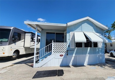 Beach Home For Sale in Bradenton, Florida