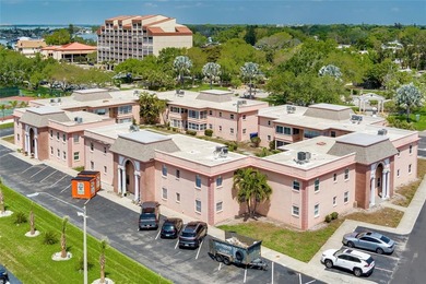 Beach Condo For Sale in South Pasadena, Florida