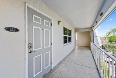 Beach Condo For Sale in Riviera Beach, Florida