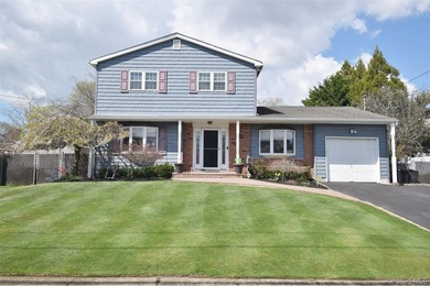 Beach Home Sale Pending in East Islip, New York