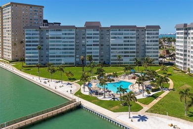 Beach Condo For Sale in St. Petersburg, Florida