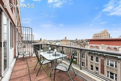 Beach Condo For Sale in New York, New York