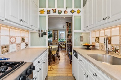 Beach Condo For Sale in New York, New York