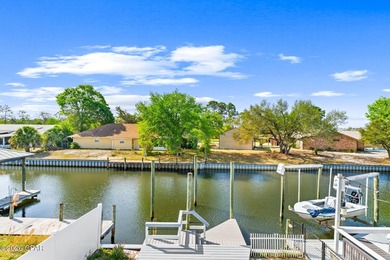 Beach Townhome/Townhouse For Sale in Panama City, Florida