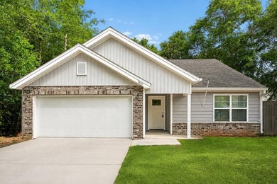 Beach Home For Sale in Diamondhead, Mississippi