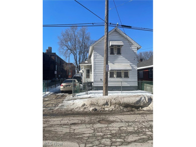 Beach Home For Sale in Cleveland, Ohio