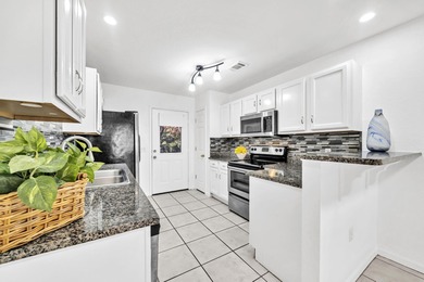 Beach Townhome/Townhouse For Sale in Destin, Florida