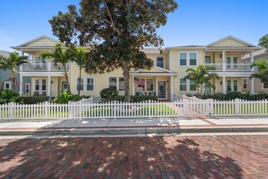 Beach Townhome/Townhouse For Sale in Largo, Florida