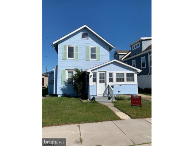 Beach Townhome/Townhouse For Sale in Somers Point, New Jersey