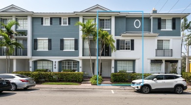 Beach Townhome/Townhouse For Sale in Delray Beach, Florida