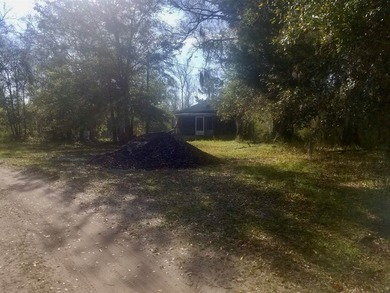 Beach Home For Sale in Saint Helena Island, South Carolina