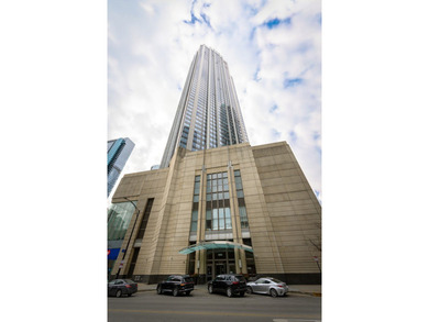 Beach Condo Active Under Contract in Chicago, Illinois