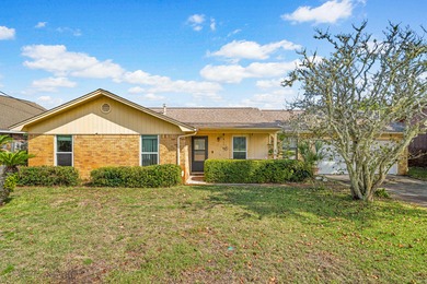 Beach Home Sale Pending in Mary Esther, Florida