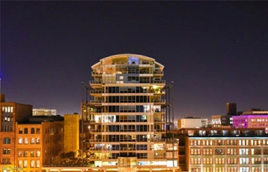 Beach Condo For Sale in Cleveland, Ohio