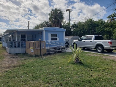 Beach Home For Sale in Ruskin, Florida