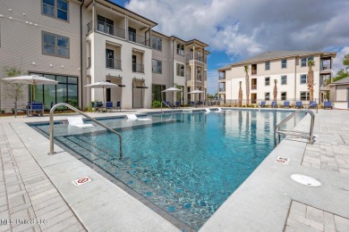 Beach Condo For Sale in Ocean Springs, Mississippi