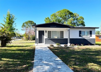 Beach Home For Sale in St. Petersburg, Florida