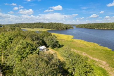 Beach Home For Sale in Phippsburg, Maine