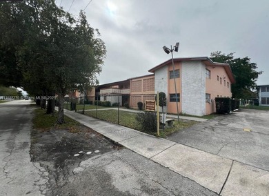 Beach Condo For Sale in Miami, Florida
