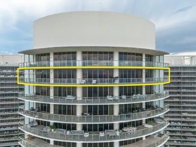 Beach Condo For Sale in Bal Harbour, Florida