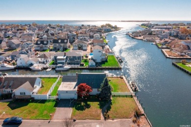 Beach Home For Sale in Amityville, New York