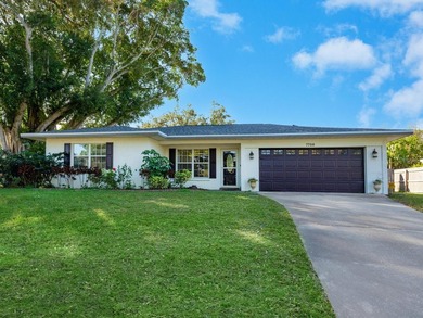 Beach Home For Sale in Sarasota, Florida