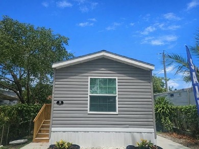 Beach Home For Sale in West Palm Beach, Florida