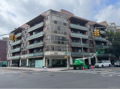 Beach Condo Sale Pending in Flushing, New York